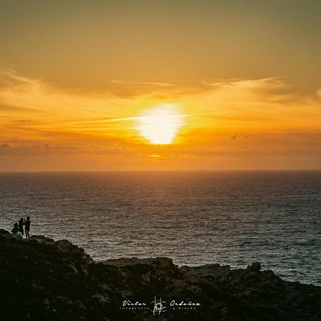 Wayra Lodge Samay A Different Sunset Every Day Raposeira (Faro) Exterior foto